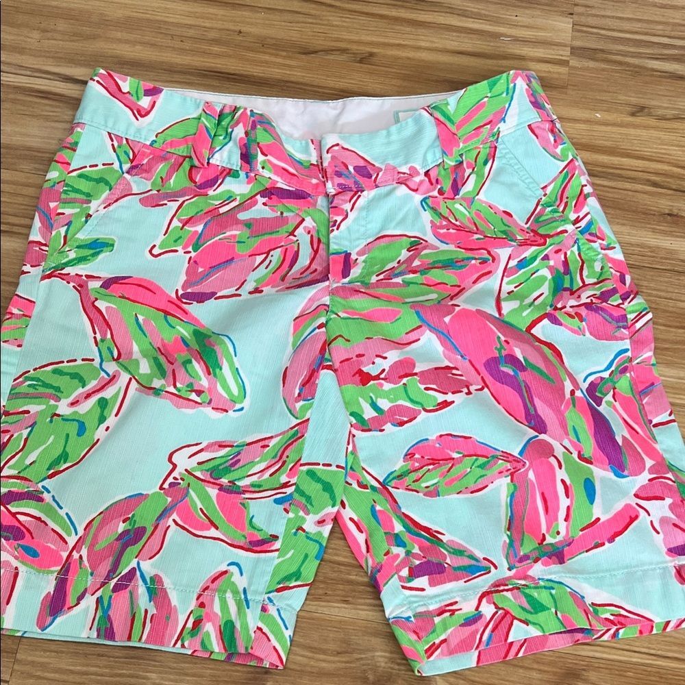 Lilly Pulitzer chipper short size 0 Women’s Mint Pink Tropical Print Shorts